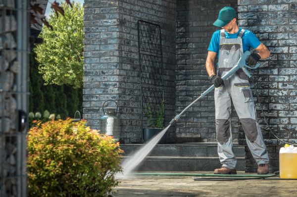 Cost of Outside House Cleaning in Winston Salem