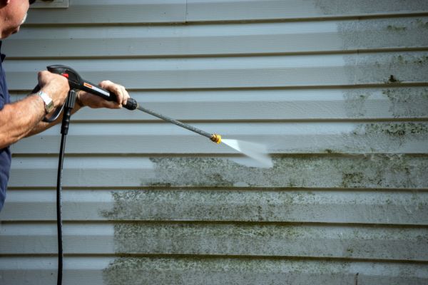 Cost of Vinyl Siding Power Washing in Winston Salem